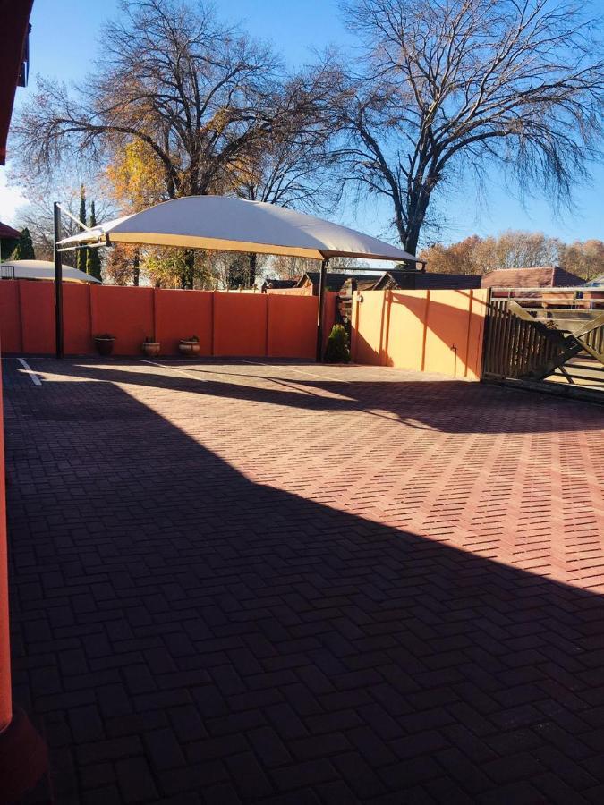 Bed and Breakfast Forever Comfy Bed Vanderbijlpark Exterior foto